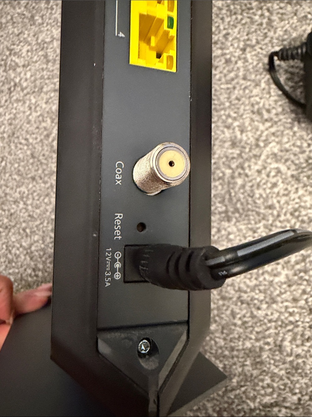 Netgear AC1900 WiFi Cable Modem Router Model C6900 - Picture 7 of 8